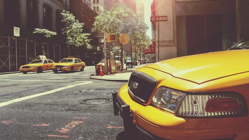 Taxi z OC sprawcy — Mercedes E‑Klasa W212 na koszt ubezpieczyciela